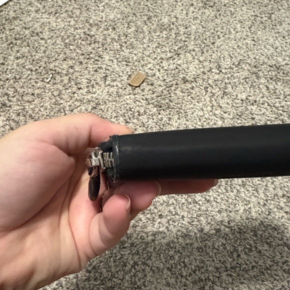 Birthday bundle Prada Nylon Zip Wallet + Salvatore Ferragamo Shoulder Bag - Picture 6 of 7